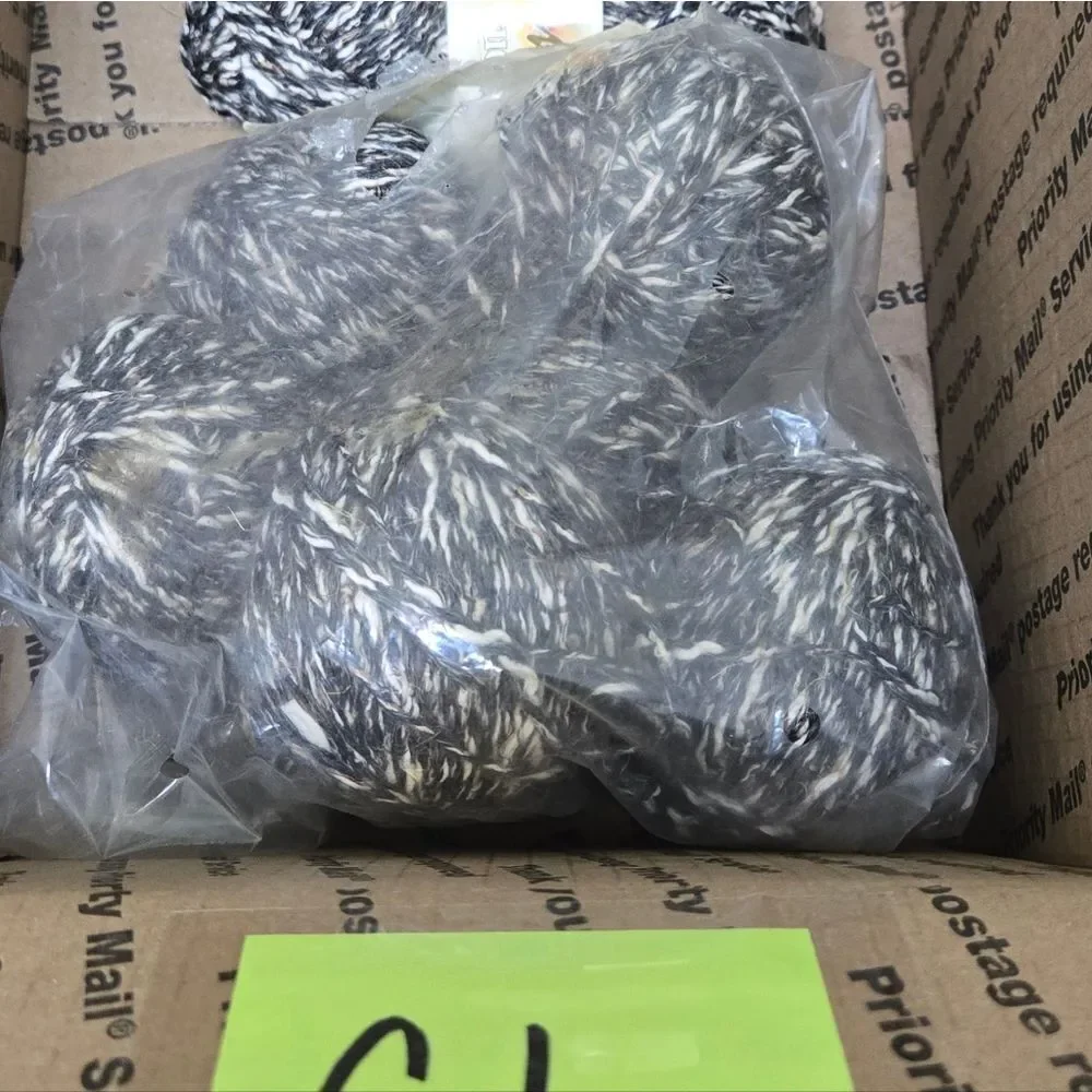 Patons Seasons Black and White Yarn Bundle, Color 106